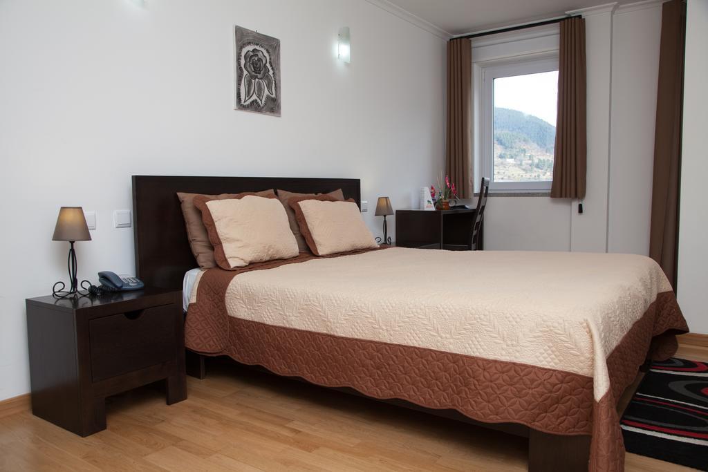 Vale Do Zezere Hotel Manteigas Eksteriør bilde